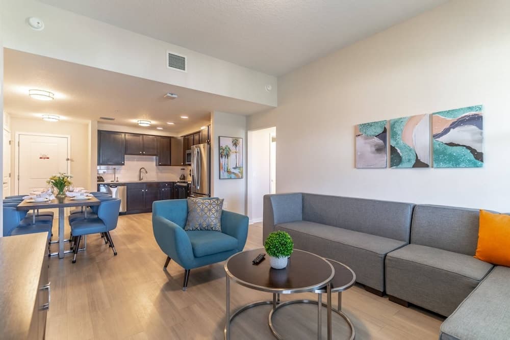 Cay Comfort Suite - Image 4