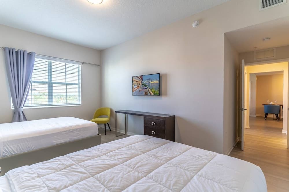 Cay Comfort Suite - Image 19