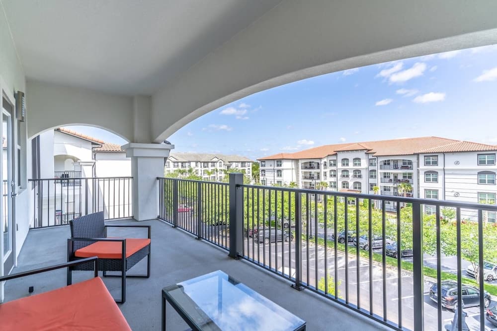 Cay Comfort Suite - Image 2