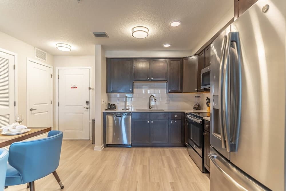 Cay Comfort Suite - Image 14