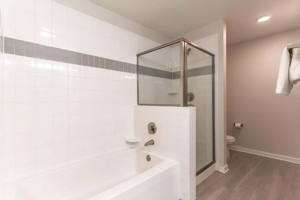 Cay Comfort Suite - Image 26