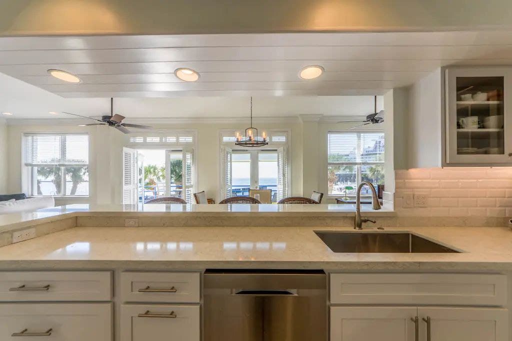 Sunset at Harbour Place - Image 6