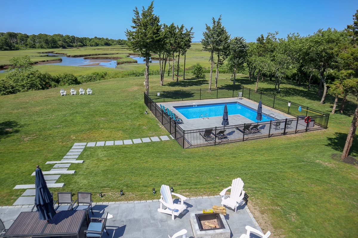 Quivett Compound  - Image 3