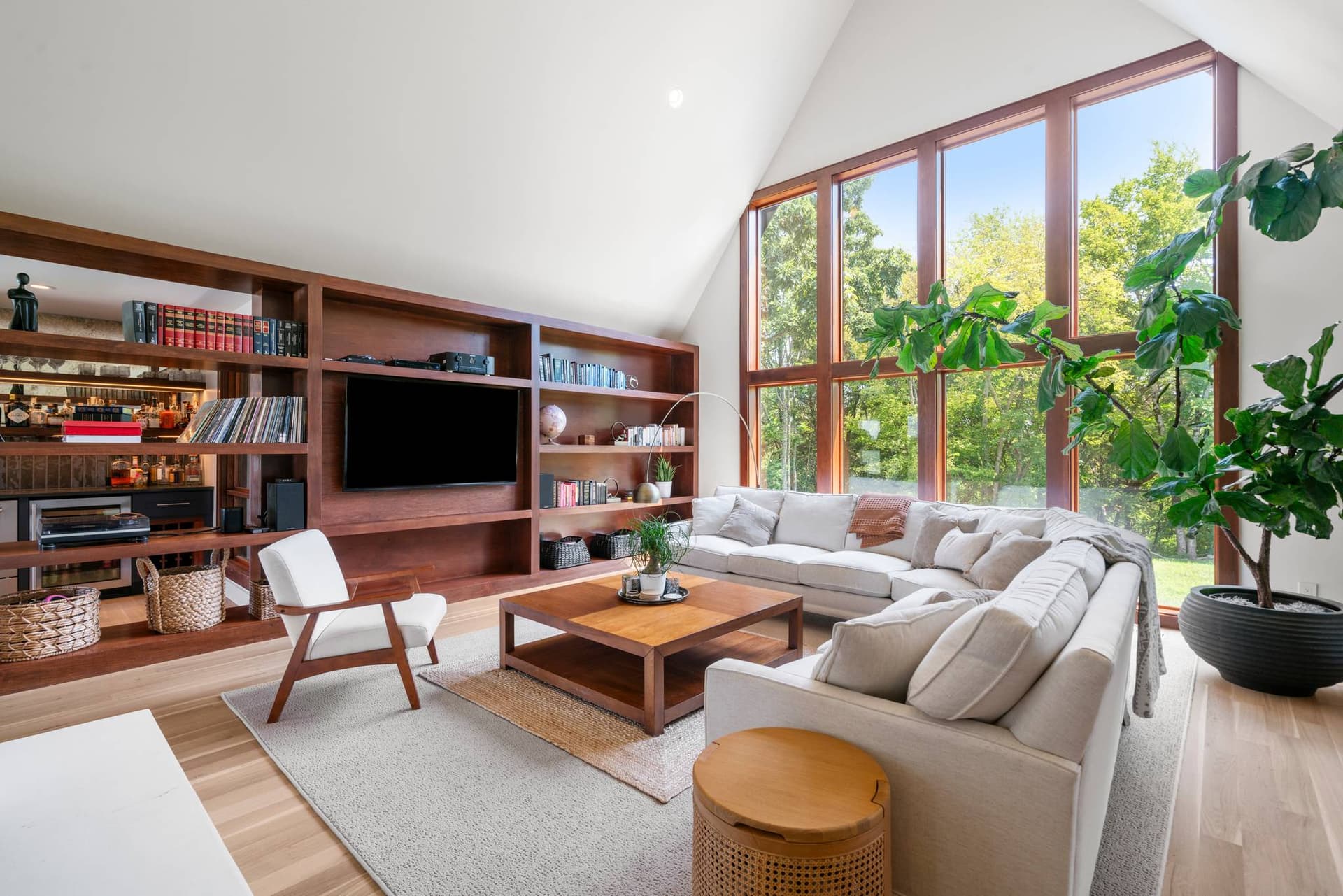 Nashville Sanctuary - Image 15