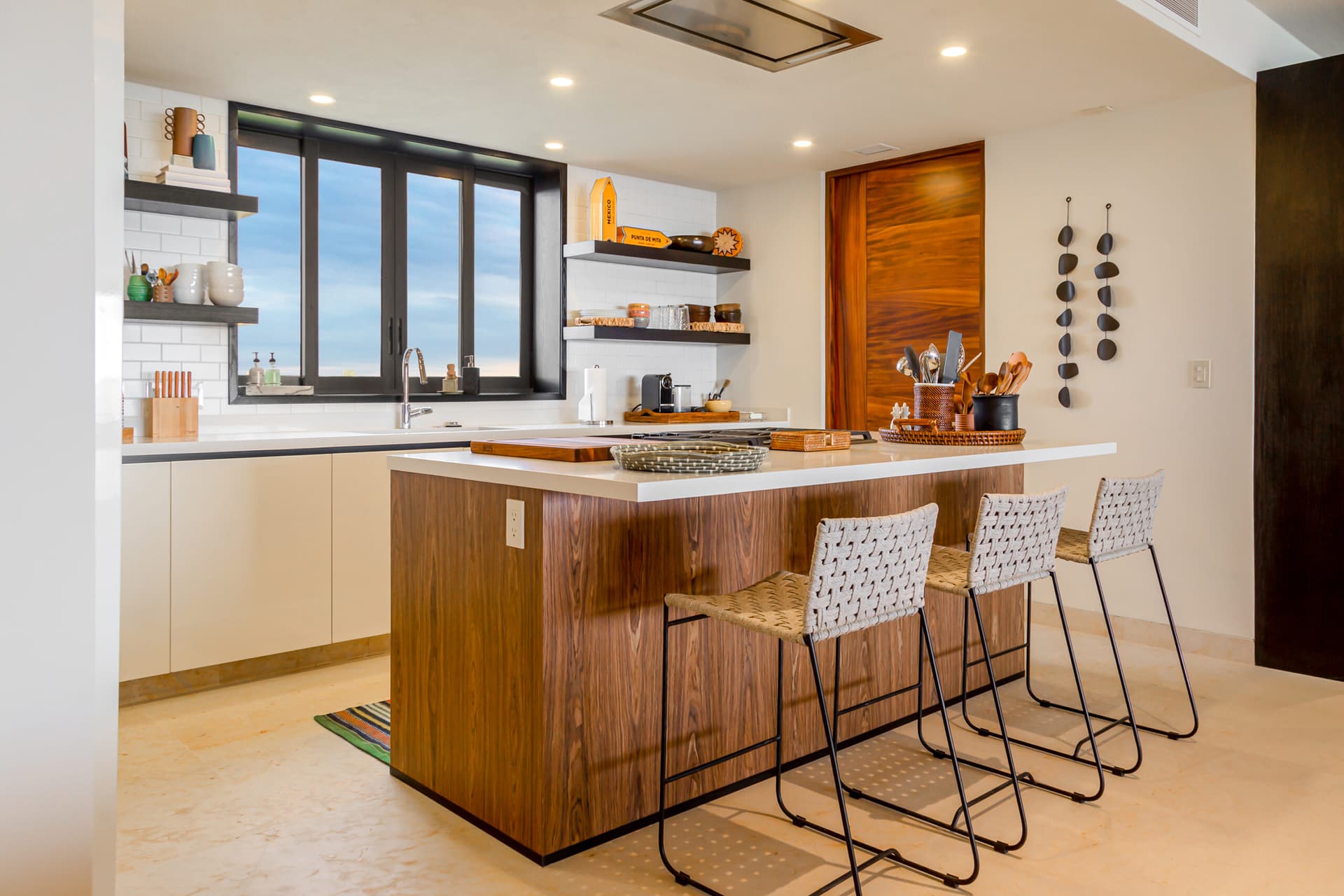 Tau Residences #421 - Image 5