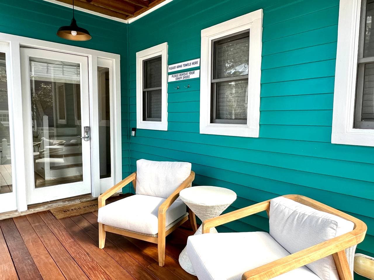 Toes in the Water Home - Image 2