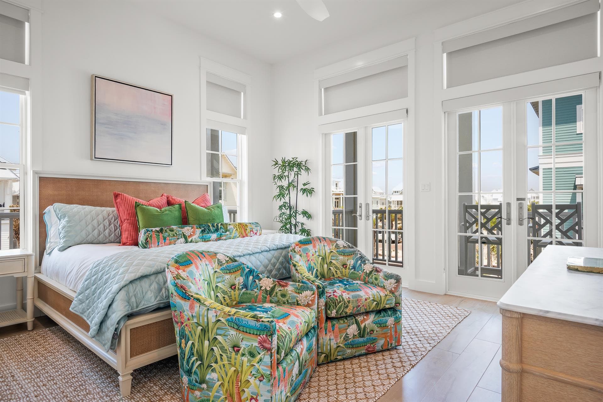 Holiday House - Image 29