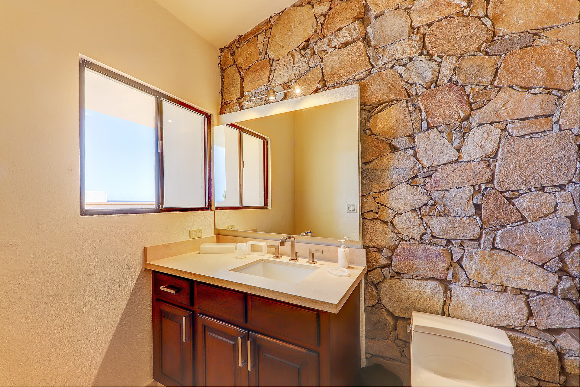 Manana Chalet - Image 29