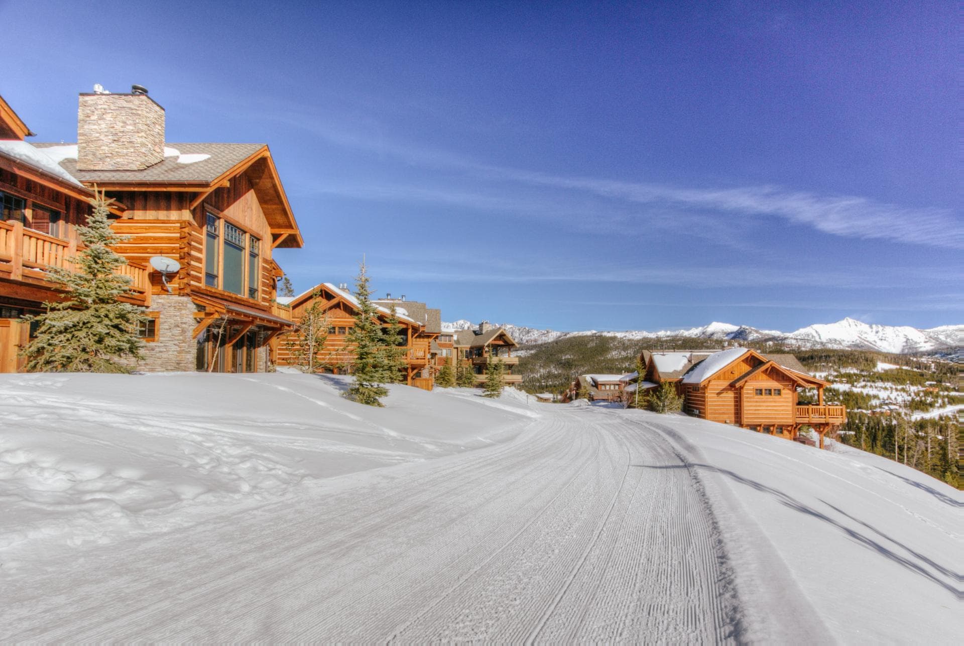 Big View Luxury Suite - Image 28