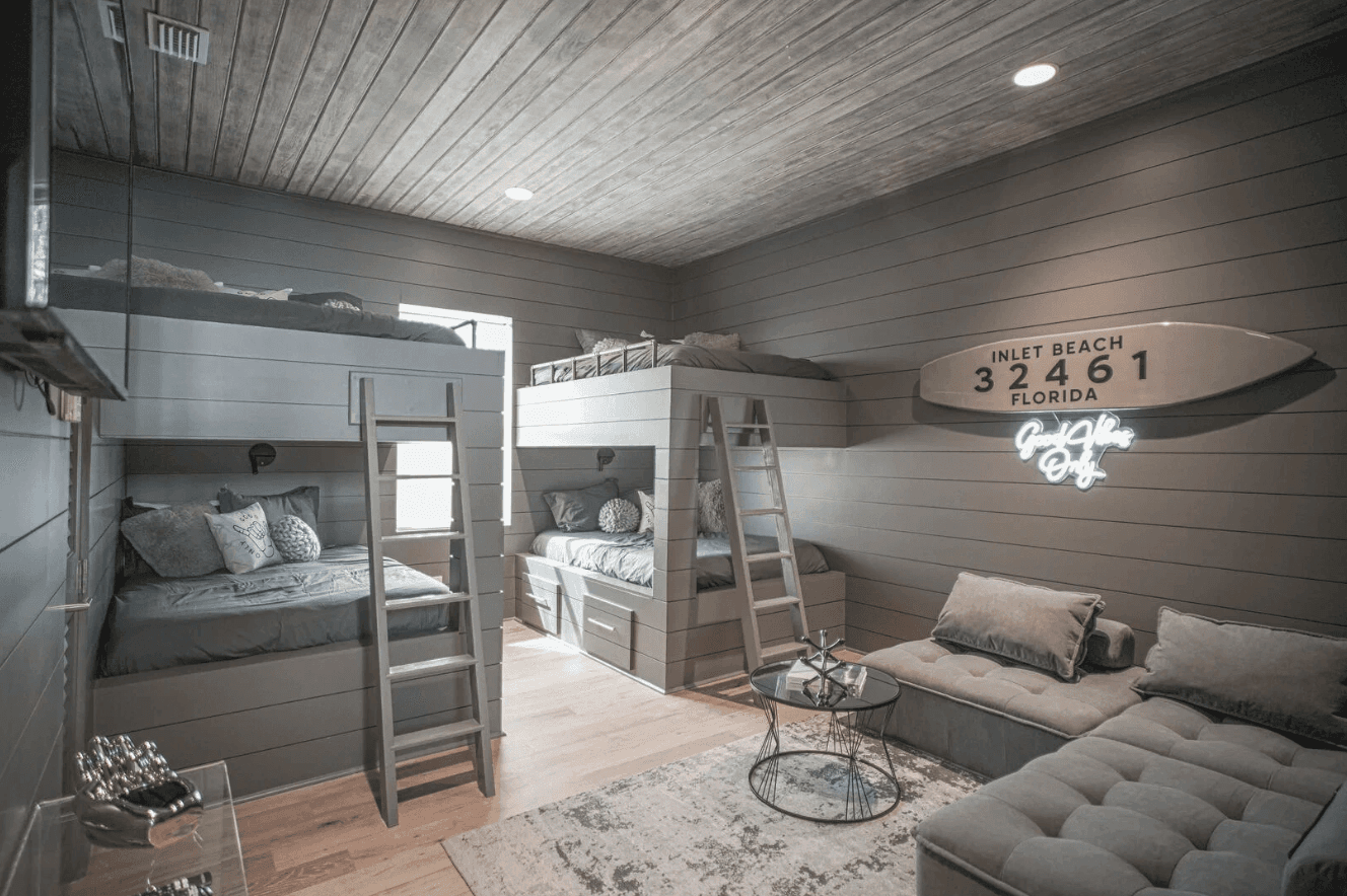 Beauty and the Beach - Image 13