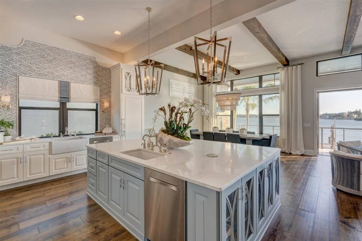 Bayside Paradise Mansion - Image 16