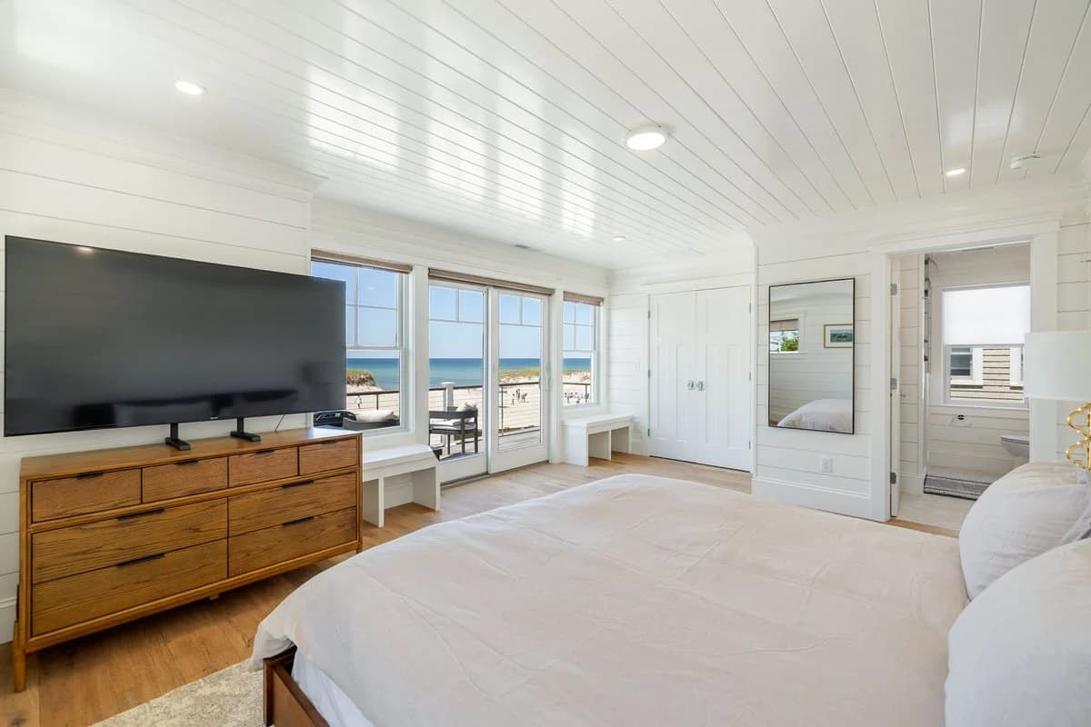 Mayflower Sands - Image 15