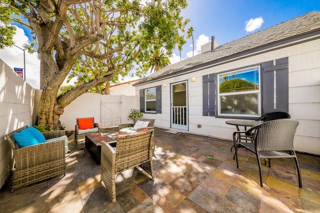 Retreat Compound - Image 4