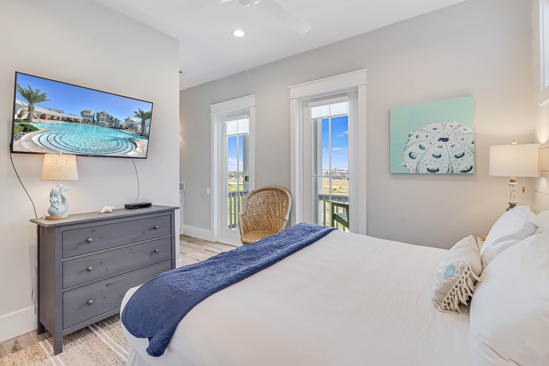 Coastal Oasis House - Image 32