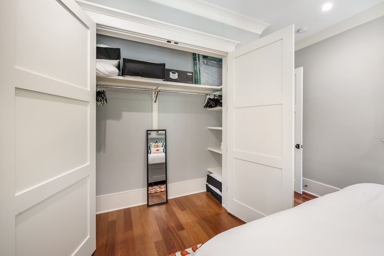 Shore Thing - Image 32