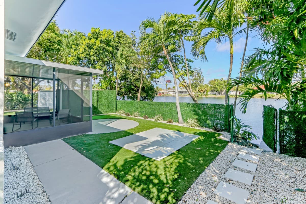 Hallandale Beach Home - Image 20