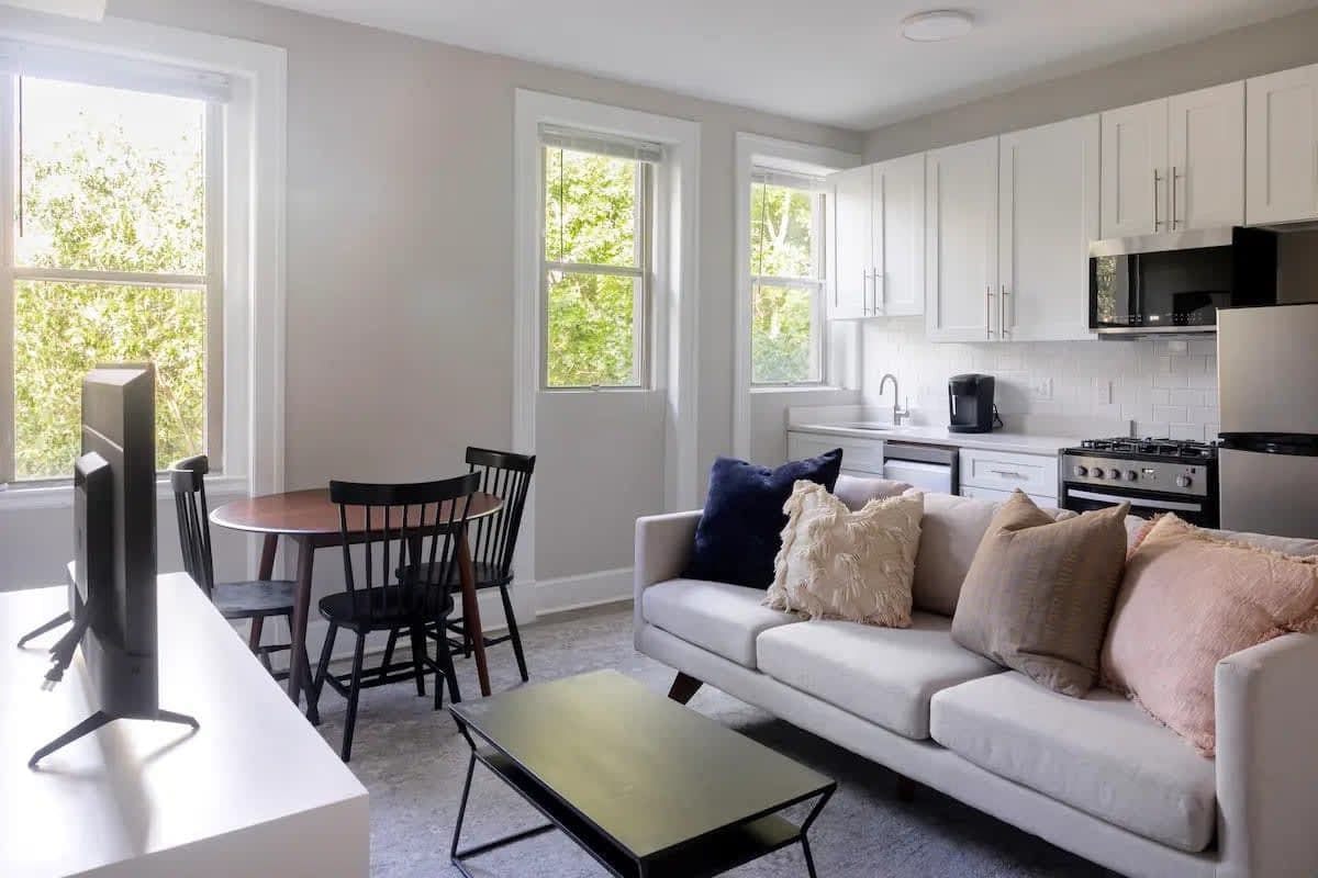 Woodley Residence - Image 2