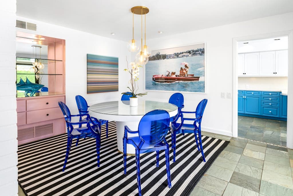 Monroe Hideaway - Image 11