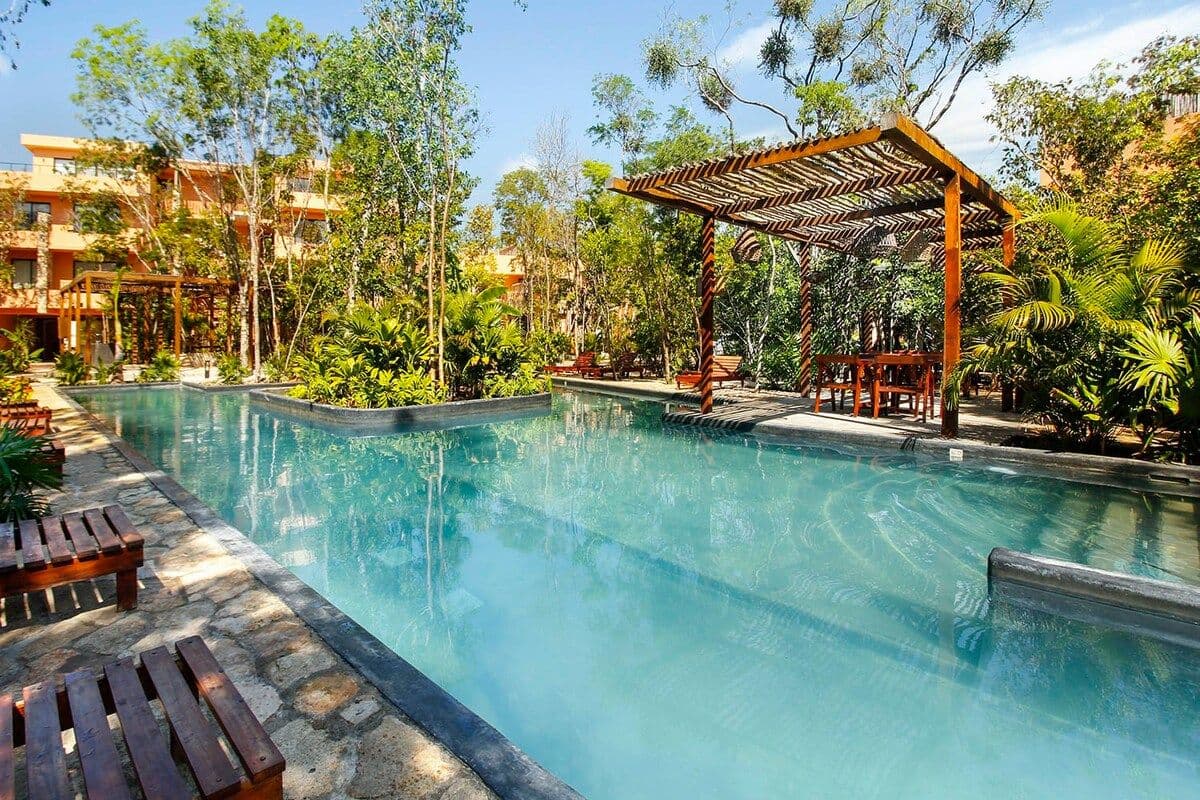 Bright Serenity Escape - Image 30