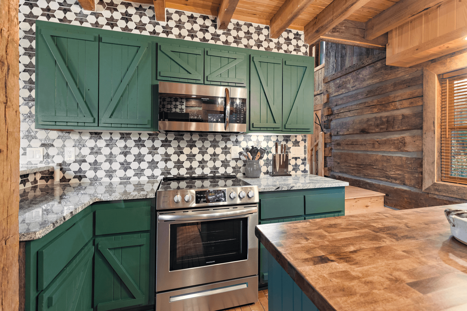 Foxtail Cabin - Image 14