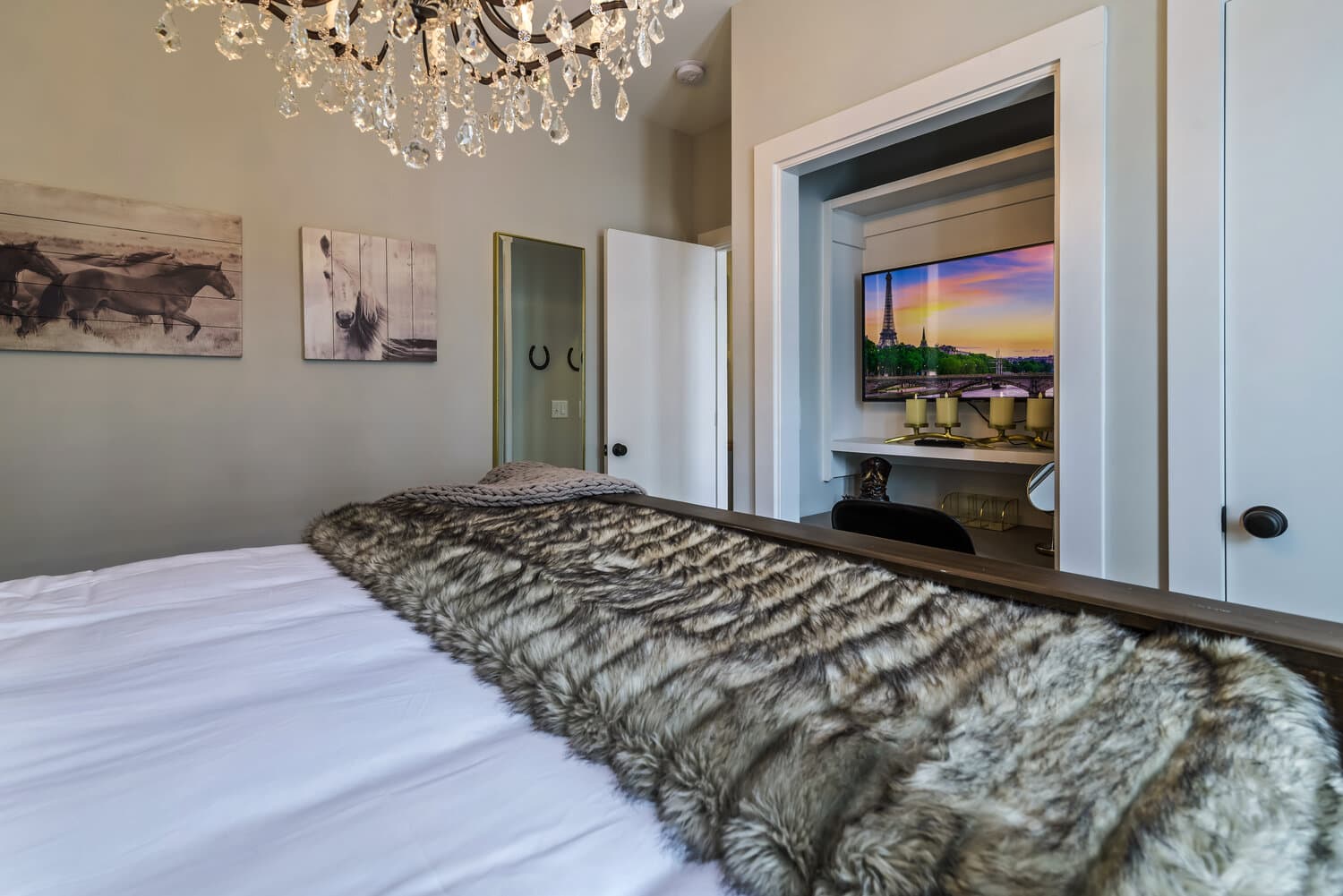 Southern Belle - Image 19