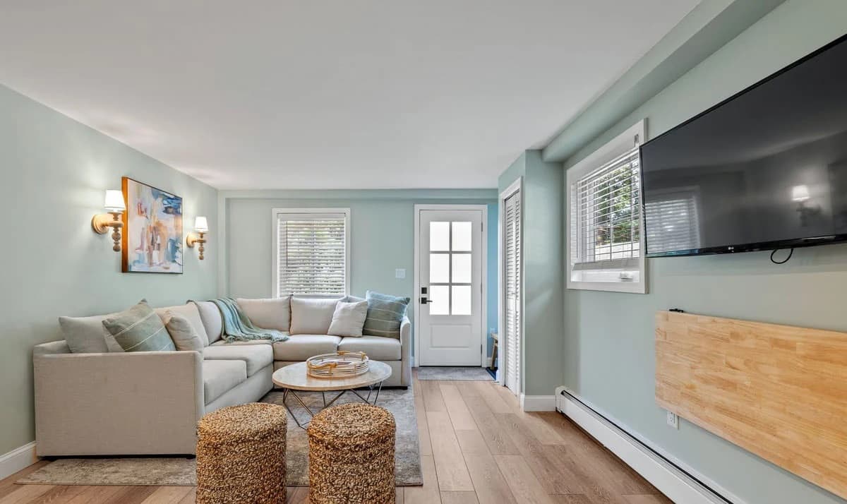 Over the Horizon - Image 21