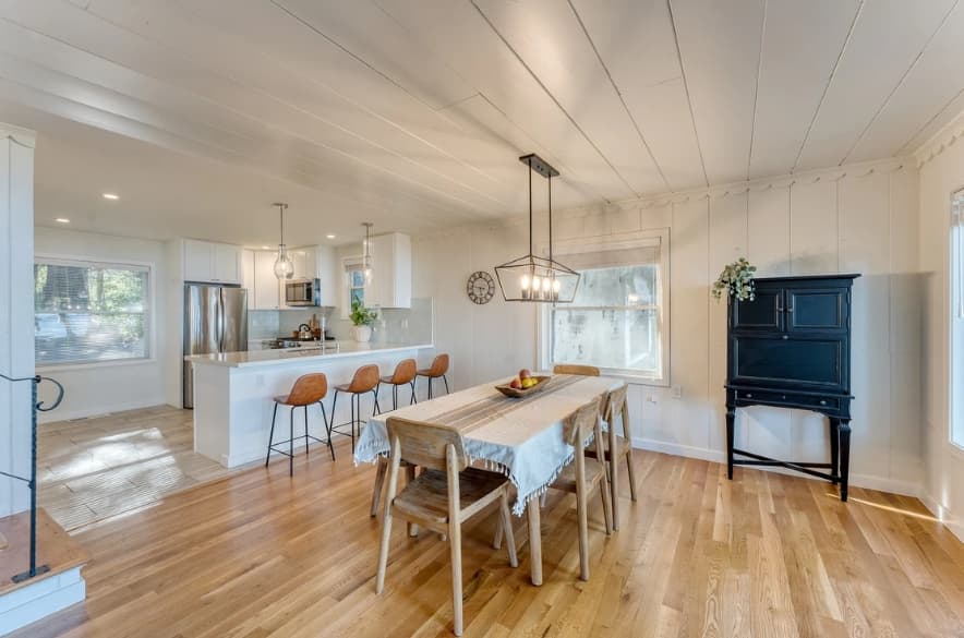 West Shore Lake House - Image 5