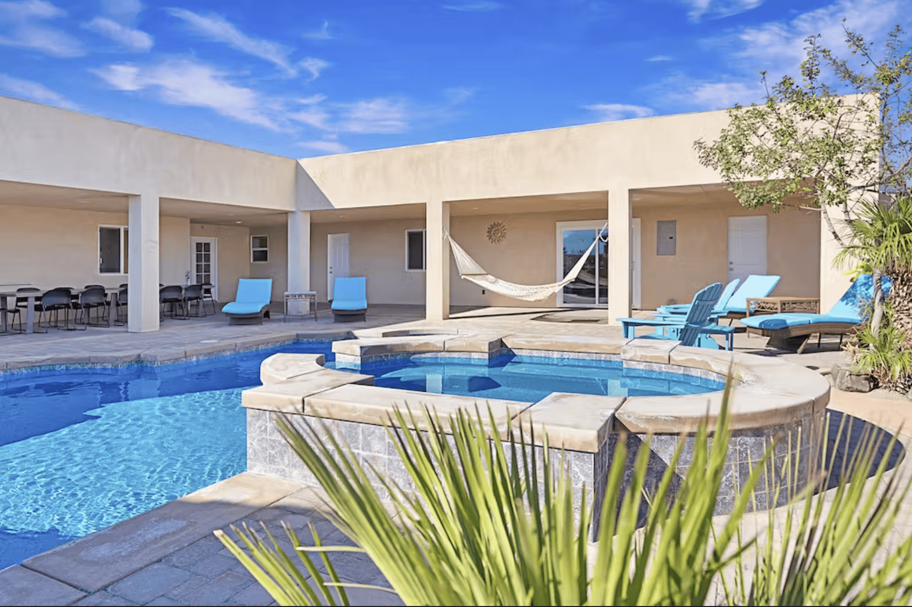 Hotwell Painted Hills Place - Image 3