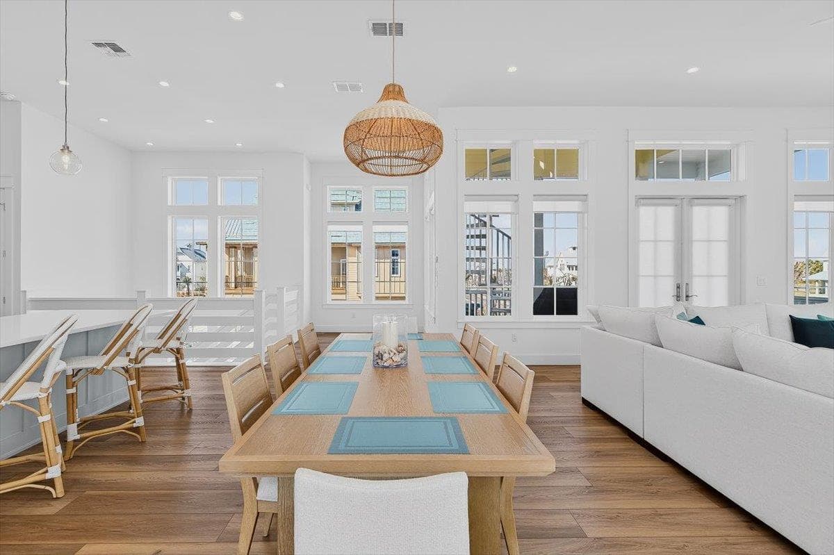 Sunny Shores - Image 6