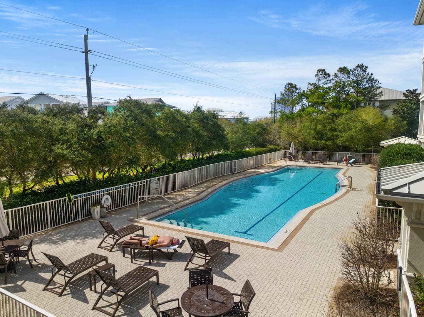 Sandy Buns - Image 5