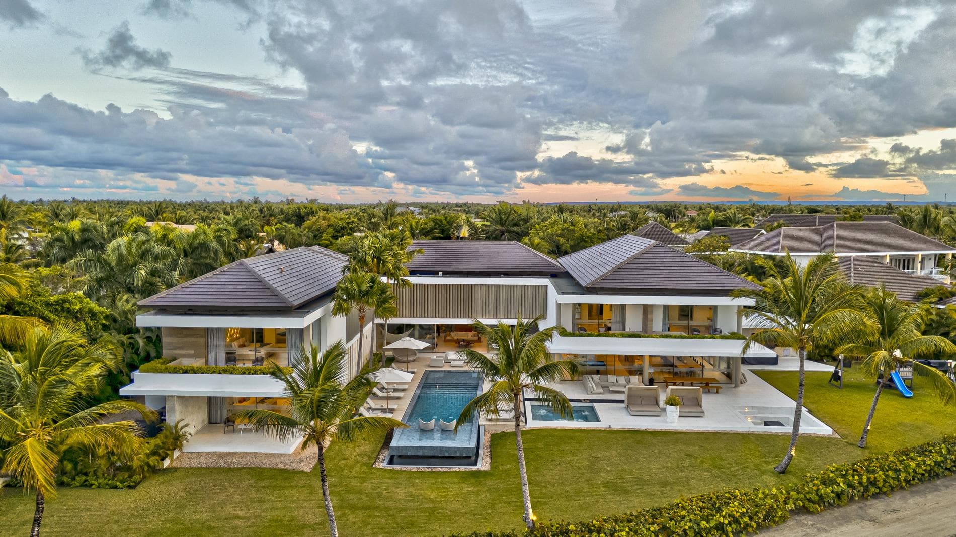 Royale Estate - Image 3