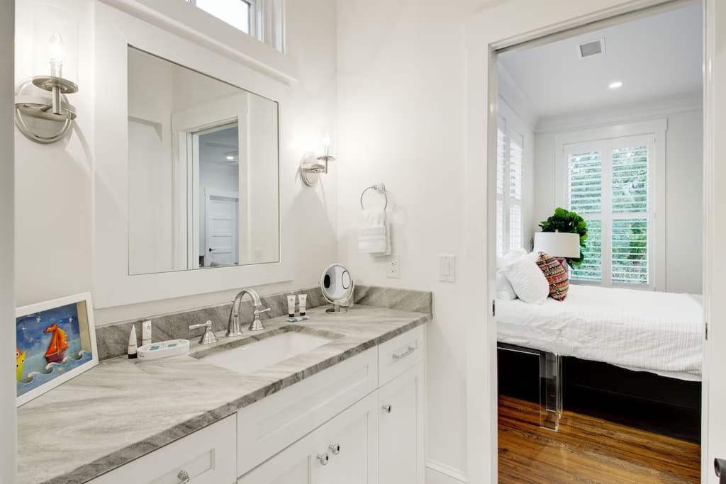 Modern Isle - Image 30