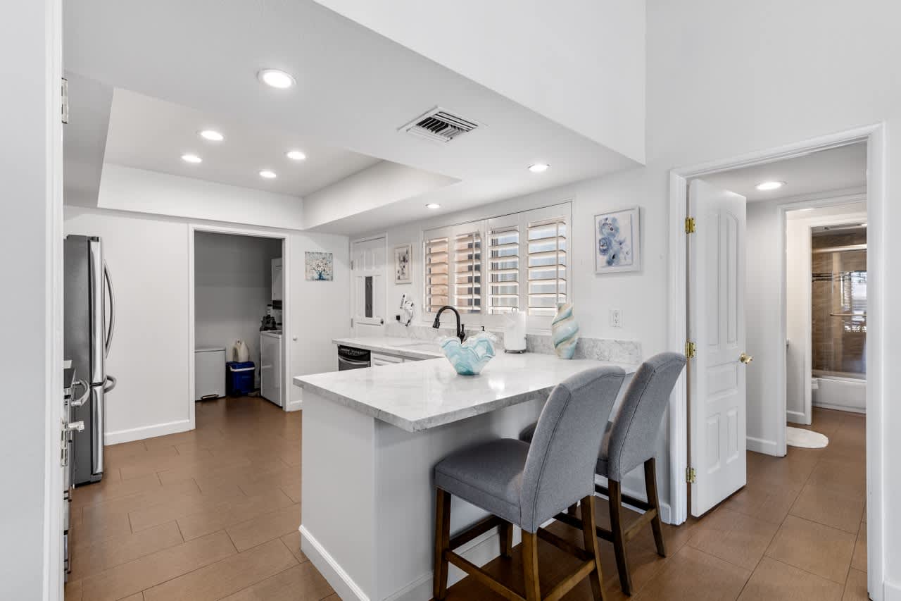 Desert Flower Condo - Image 10