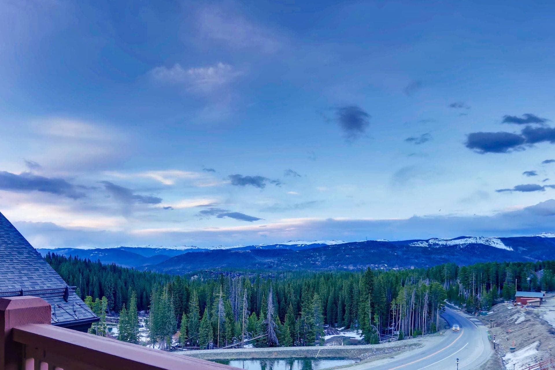 One Ski Hill Home - Image 14