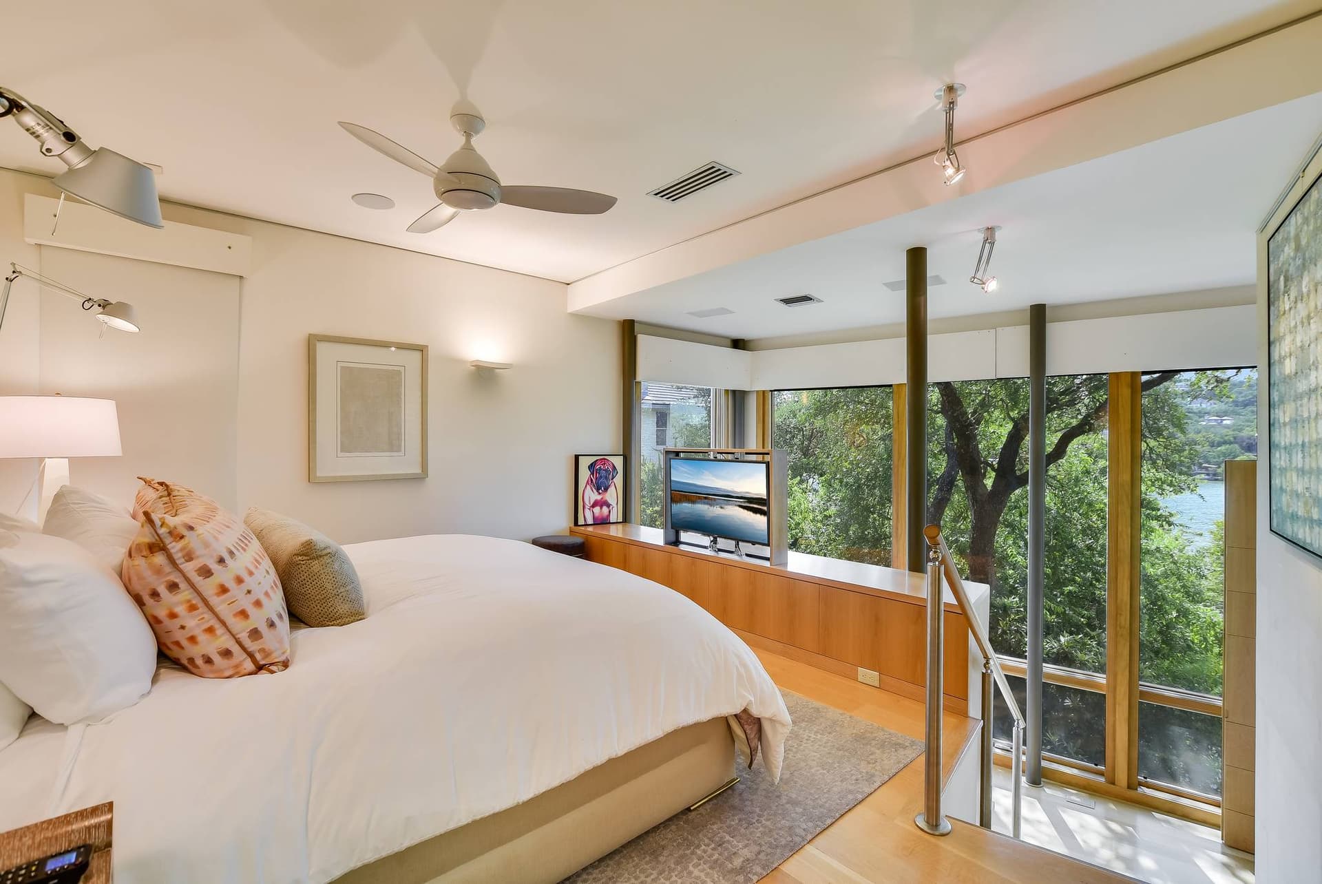 Waterfalls on the Lake Villa - Image 30