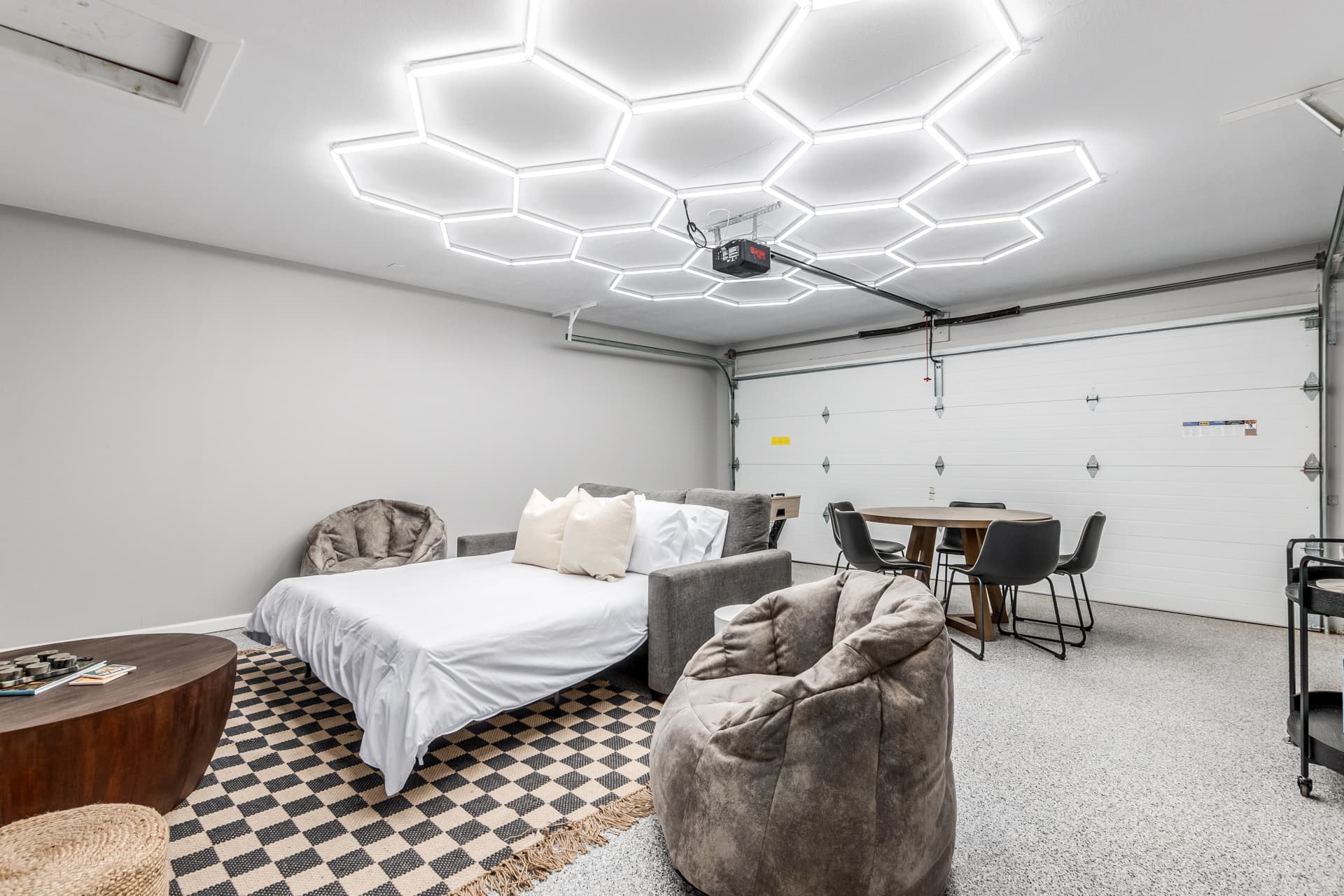 Monterey Retreat - Image 38