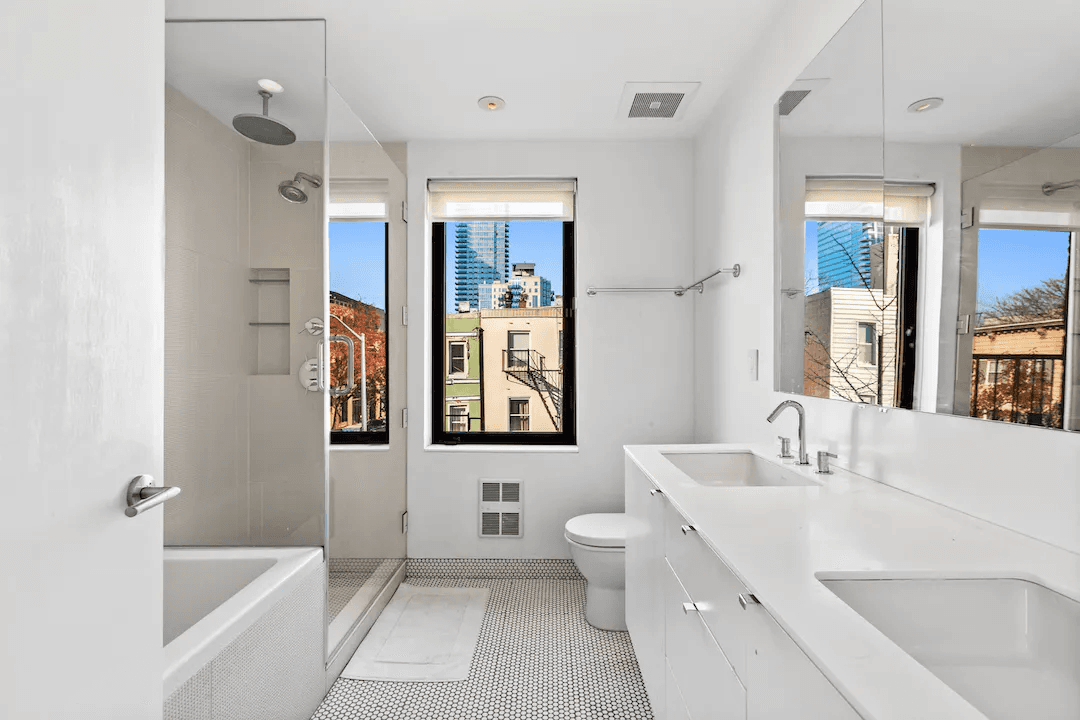 Wythe Corner House - Image 26