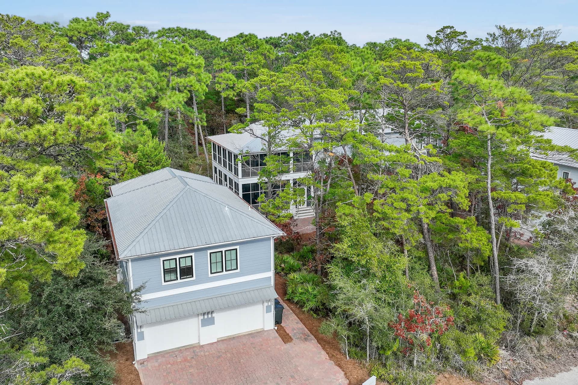 Caspian Blue Cottage - Image 2