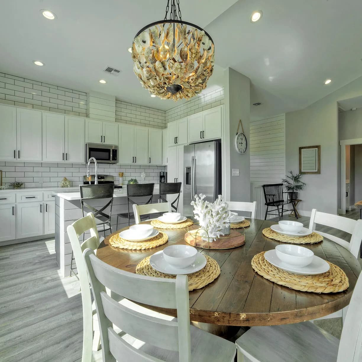 Wild Horse House - Image 13