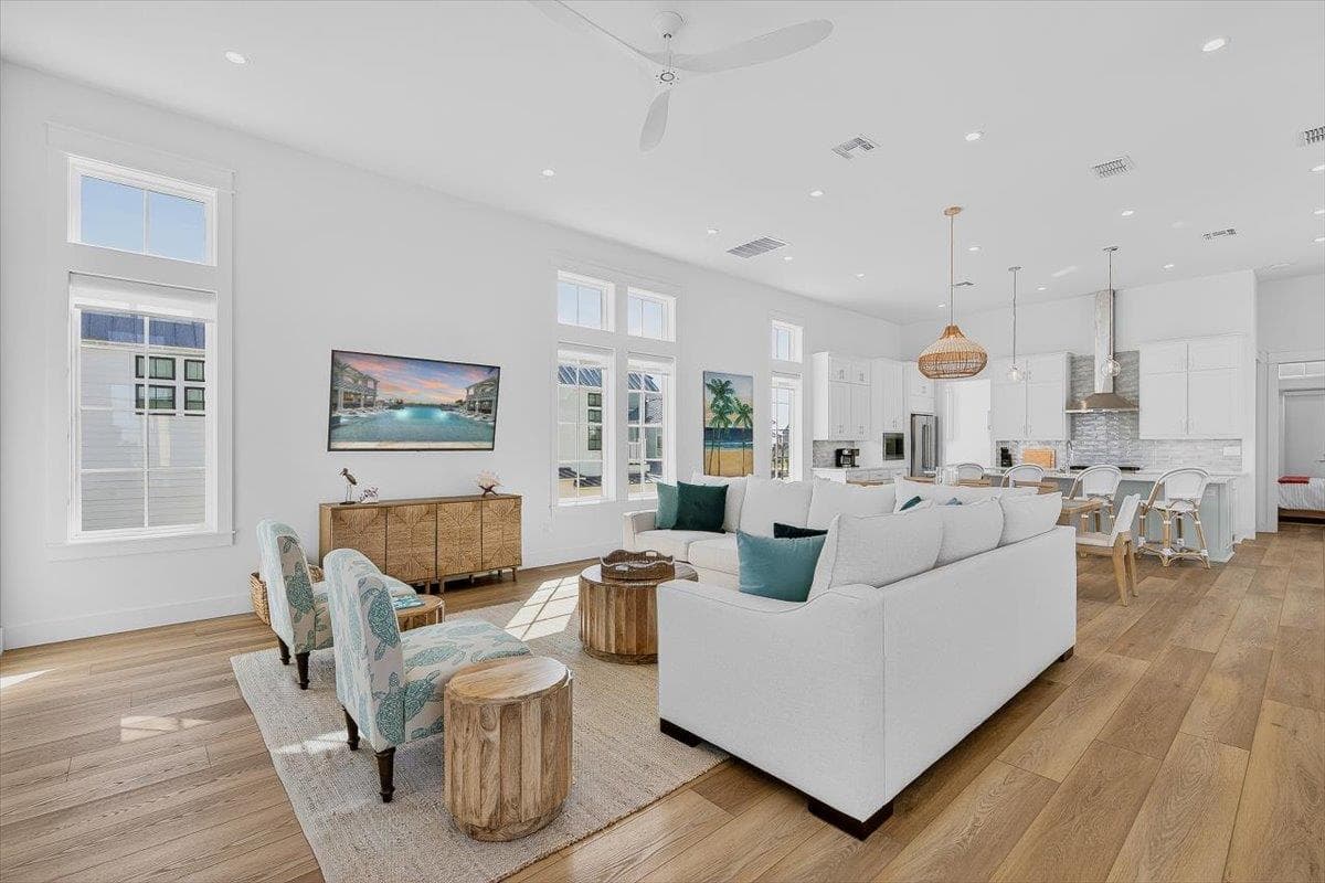 Sunny Shores - Image 4