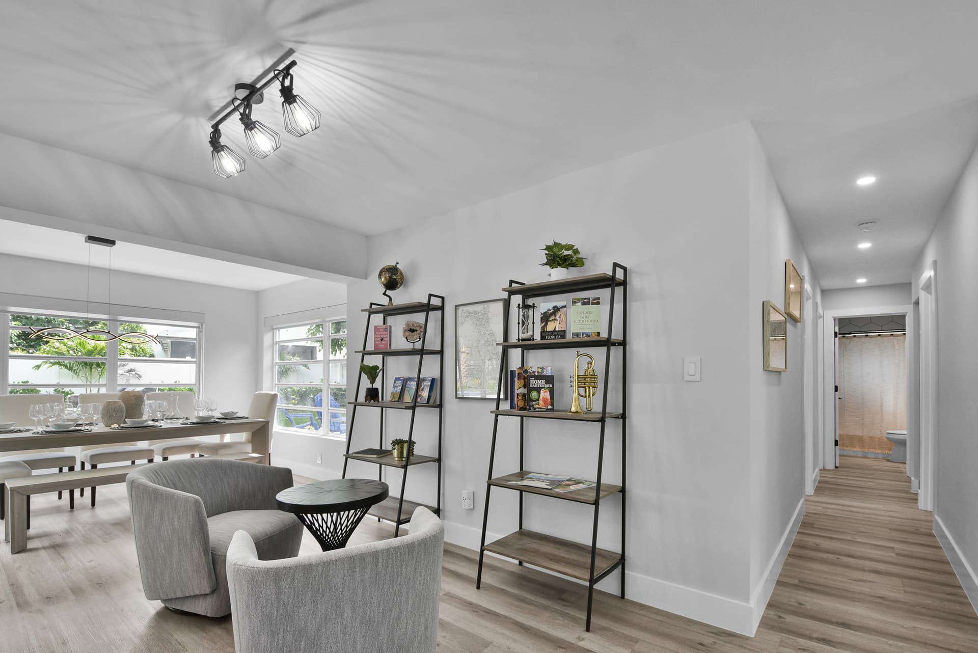 Bluebird House - Image 10