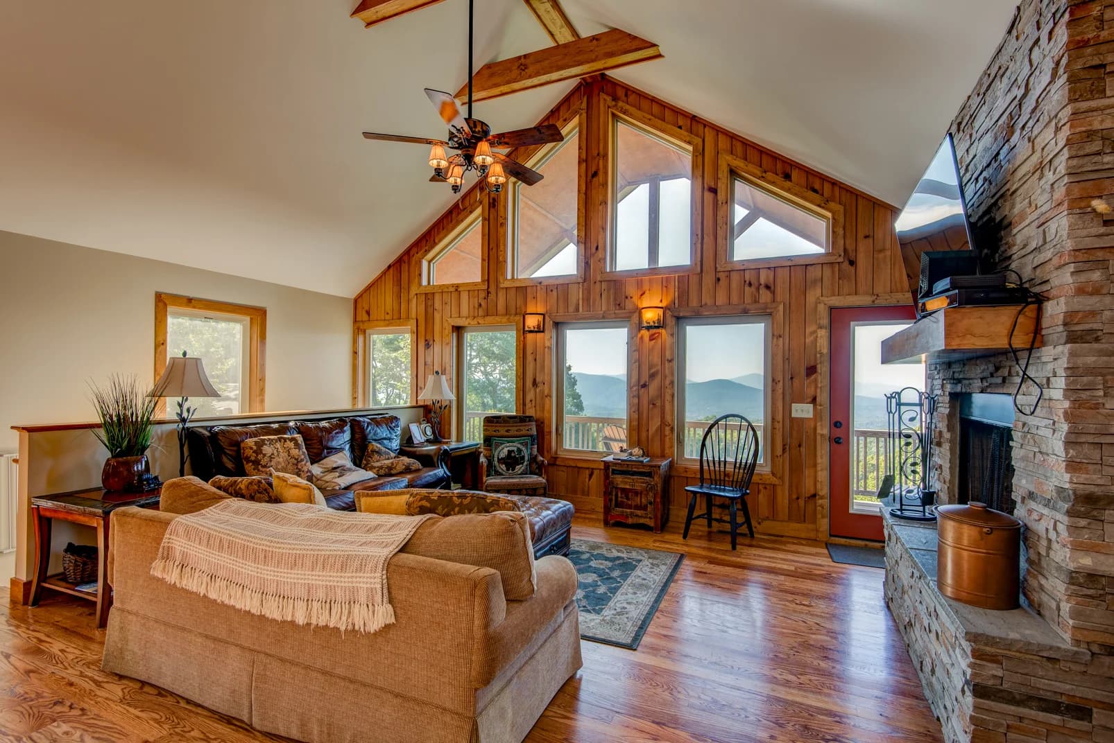 Aussies Den - Image 4