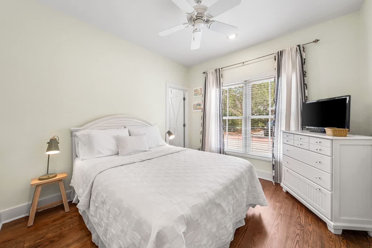 Story House - Image 7