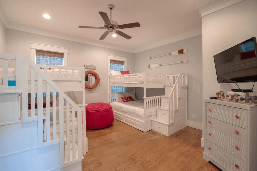 No Shady Beaches - Image 16