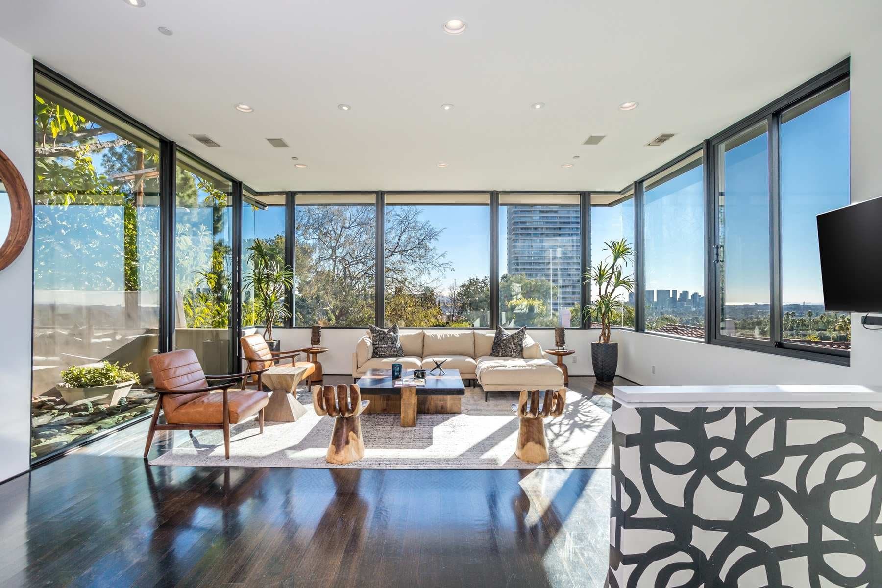 Bird Street Home - Image 47