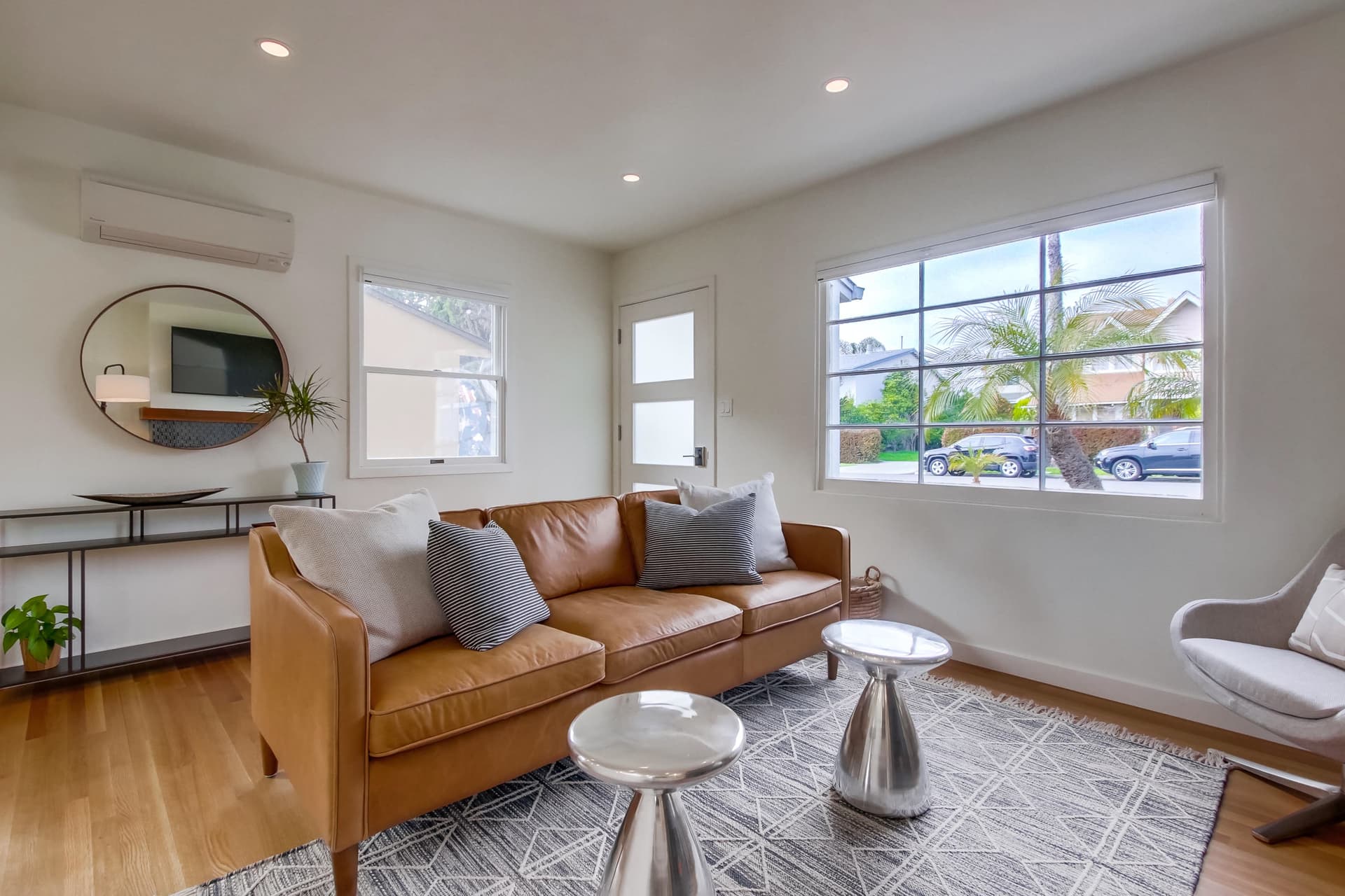 Diamond Home - Image 2