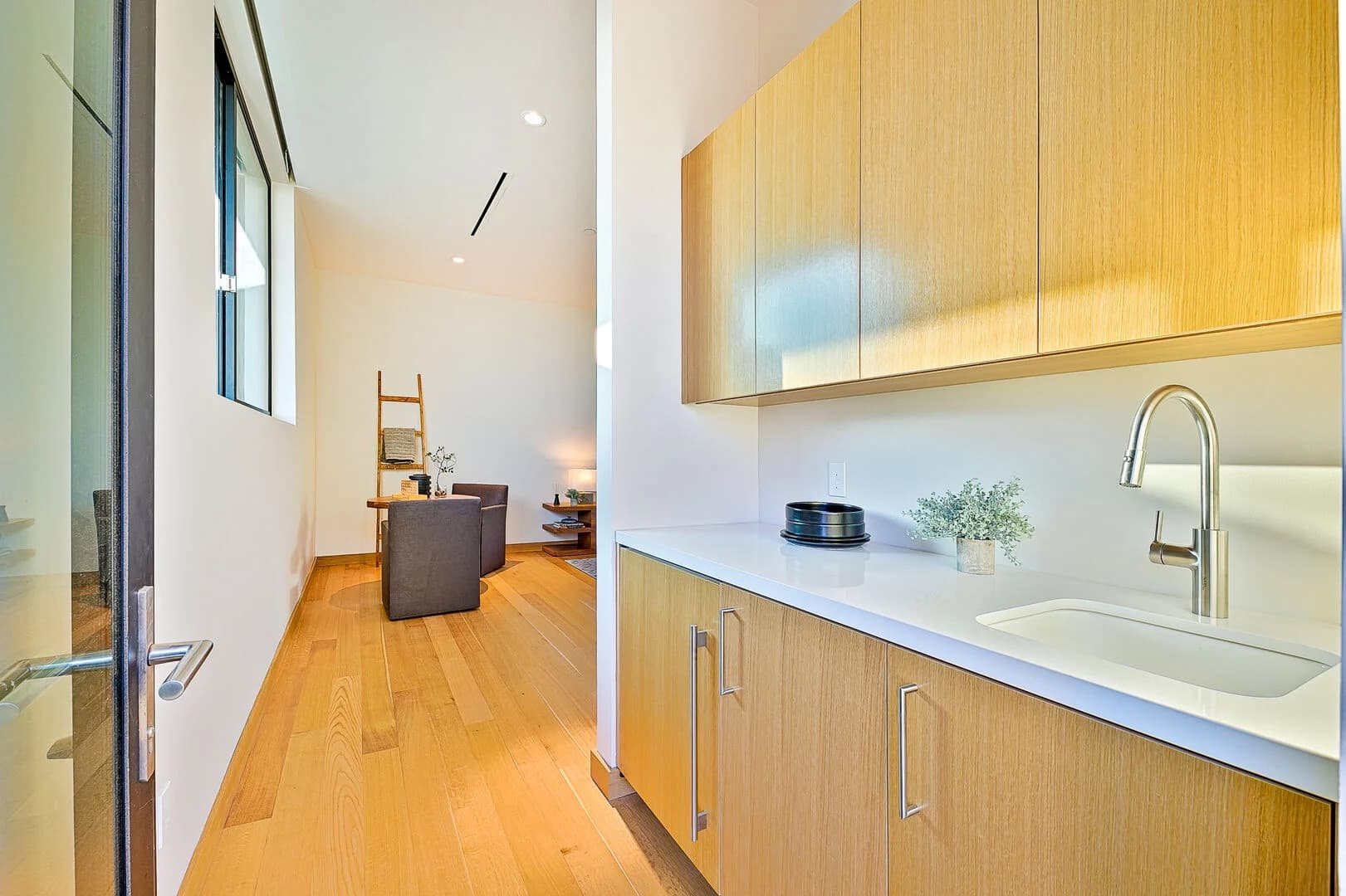 Malibu Beach Oasis - Image 31