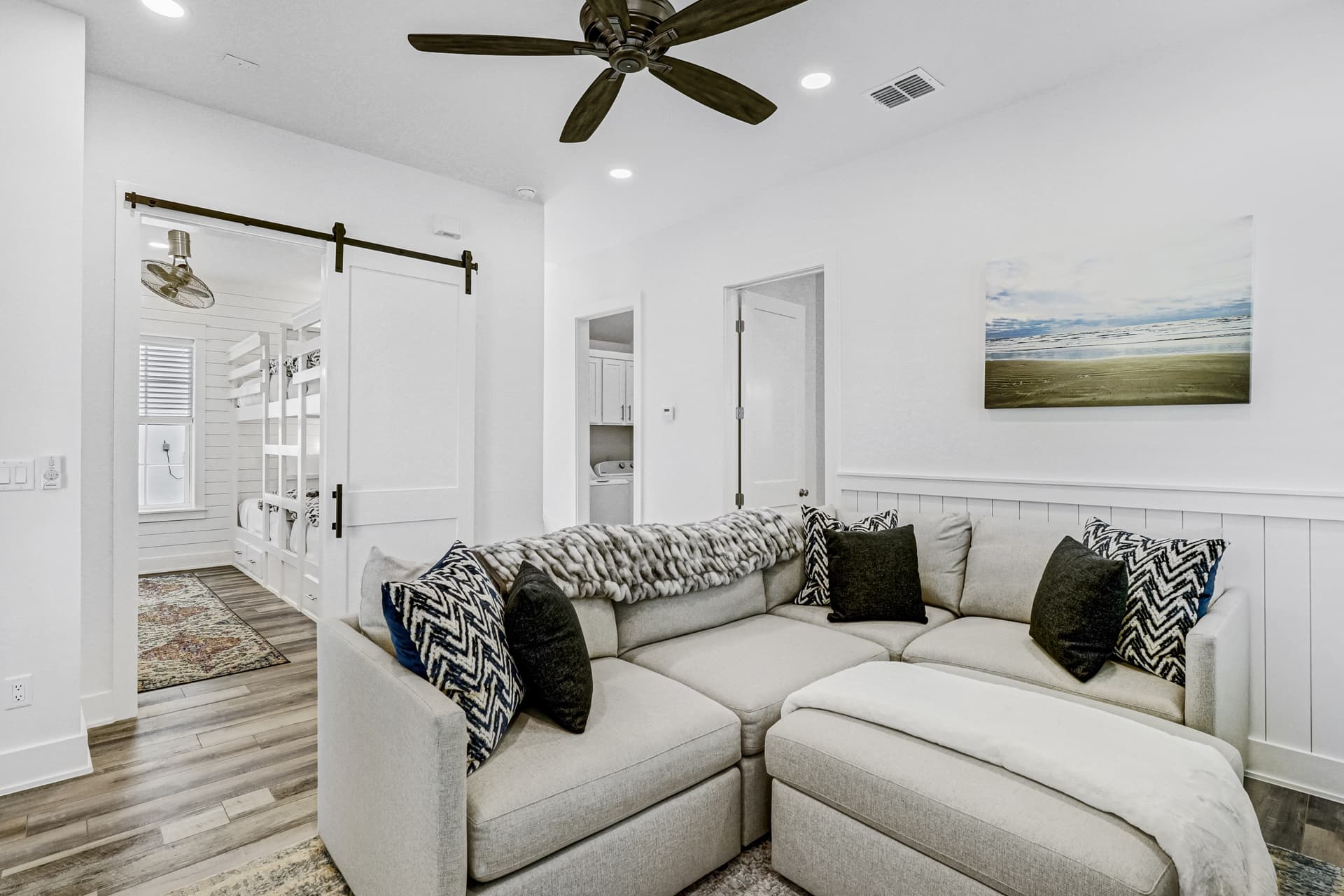 Sunset Avenue Stunner - Image 15