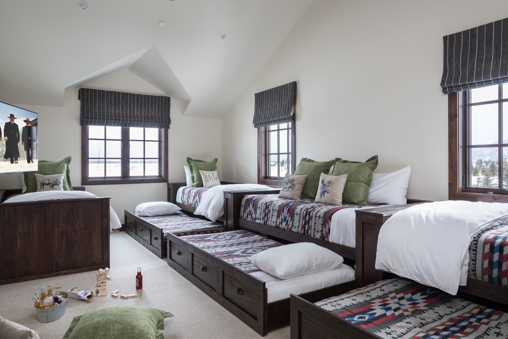 Mountain Vista - Image 17