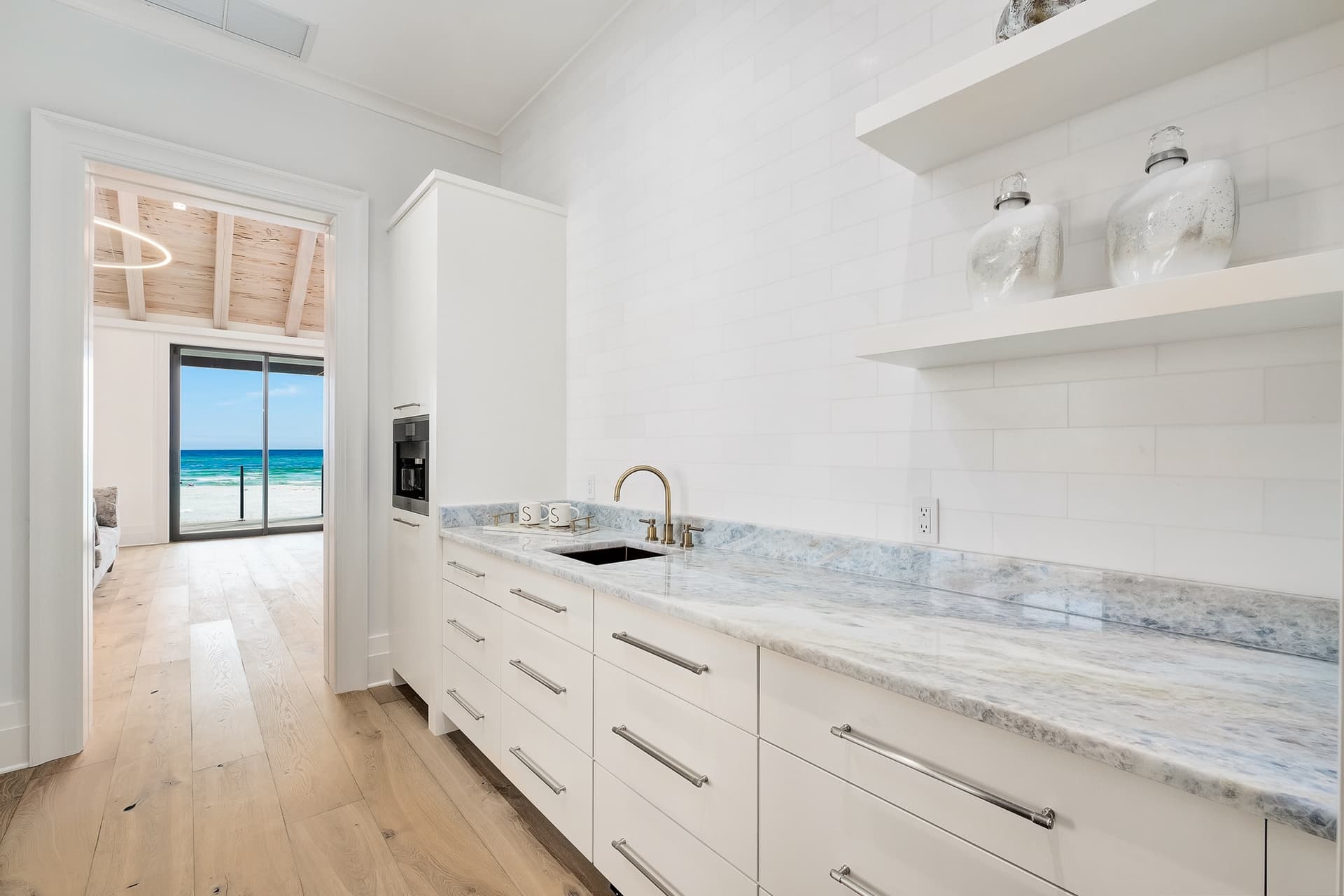 Gulf Front Sanctuary - Image 25